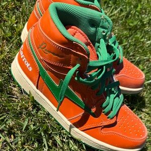 Reves Sport/ Kiv 85 Hi Top Carrots Size 8.  Worn one time